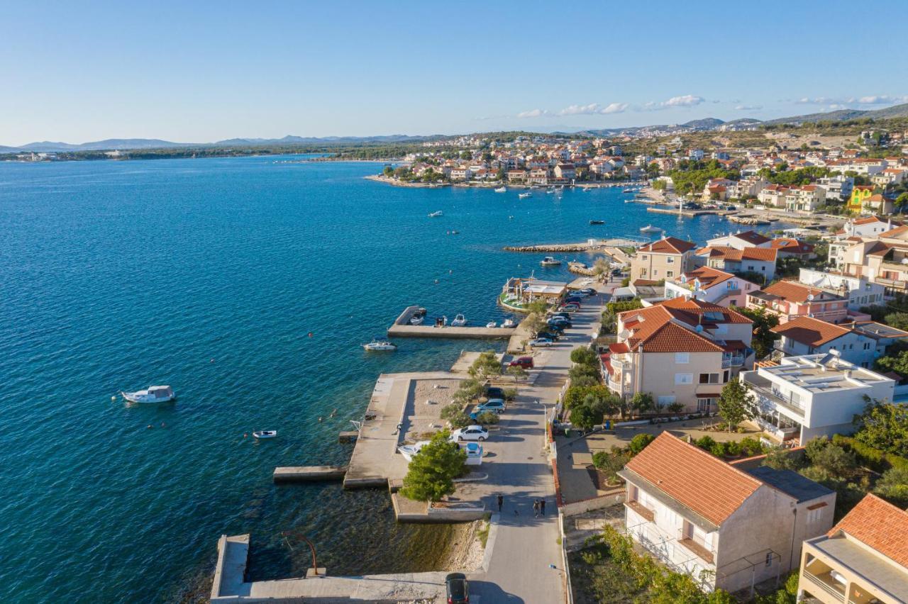 Apartments By The Sea Brodarica, Sibenik - 4194 Екстериор снимка