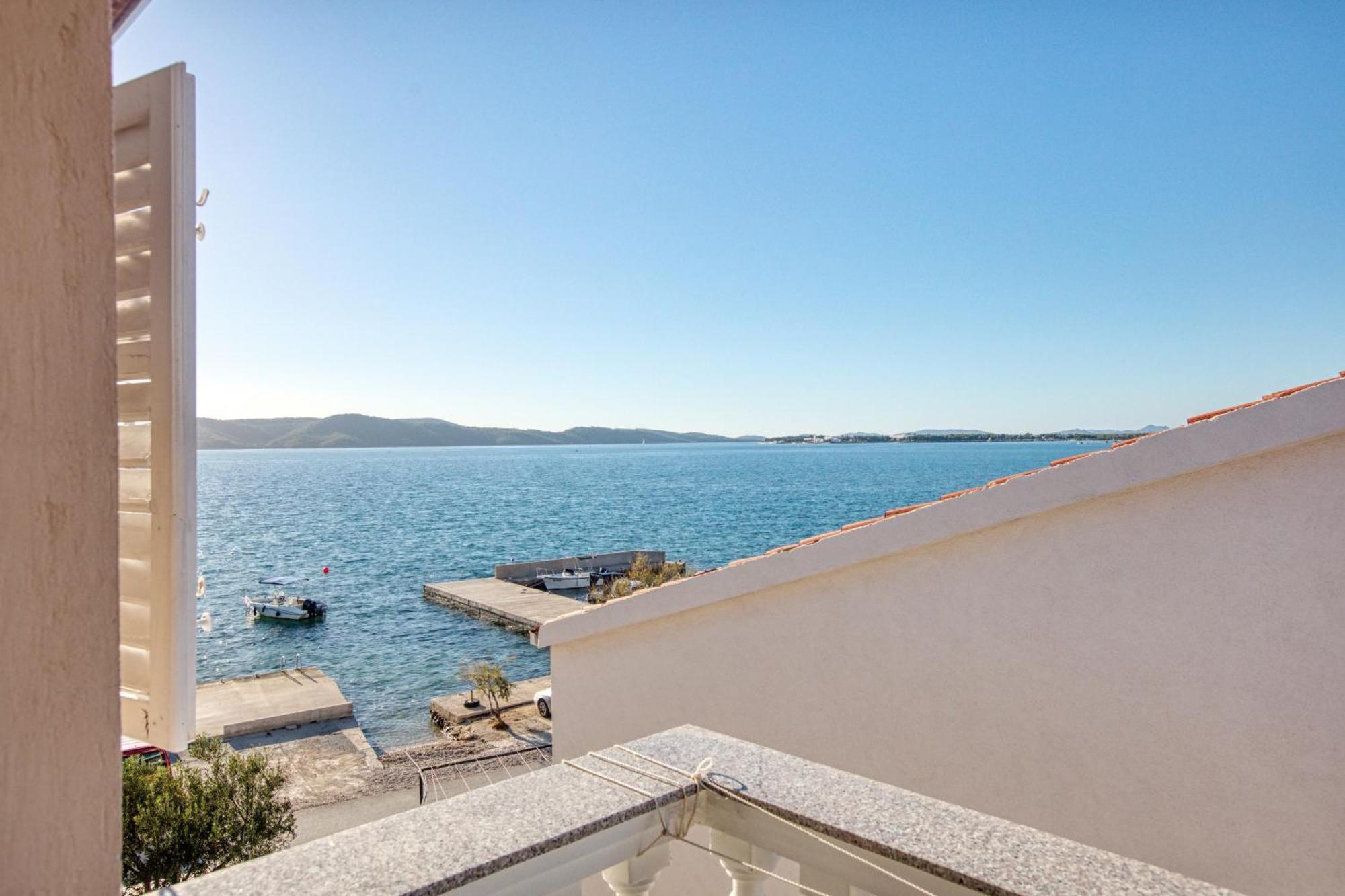 Apartments By The Sea Brodarica, Sibenik - 4194 Екстериор снимка
