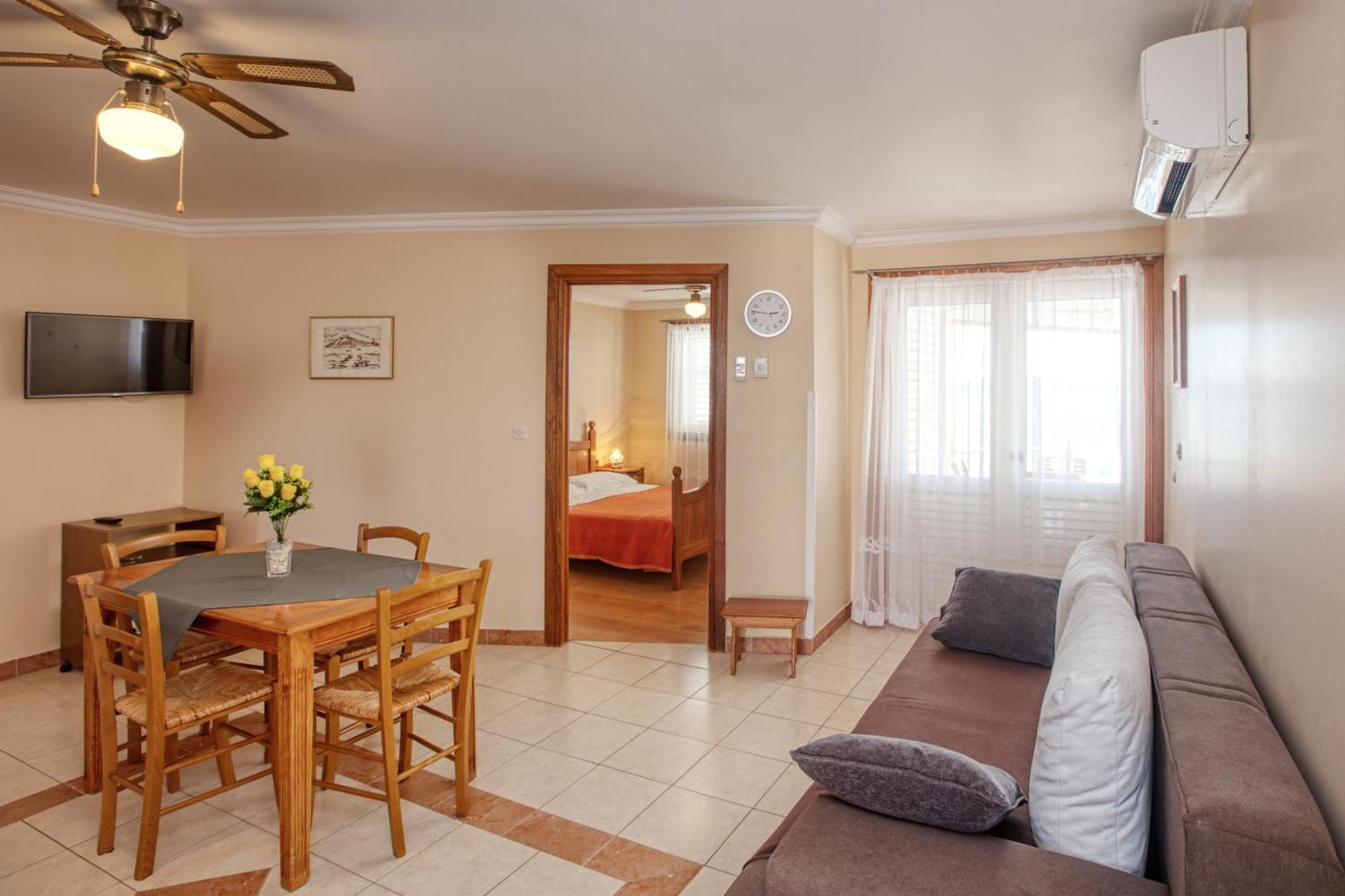 Apartments By The Sea Brodarica, Sibenik - 4194 Екстериор снимка